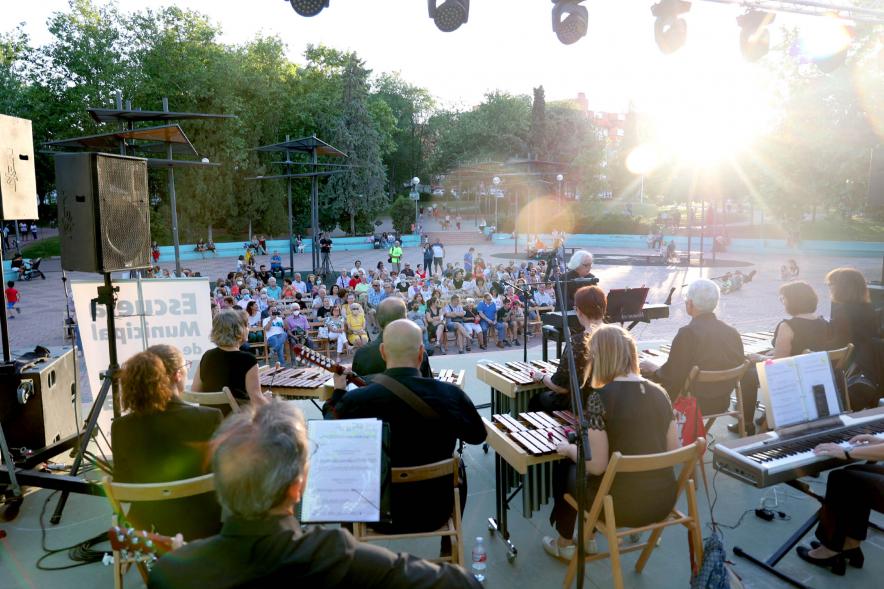 La Música Conquista la Calle